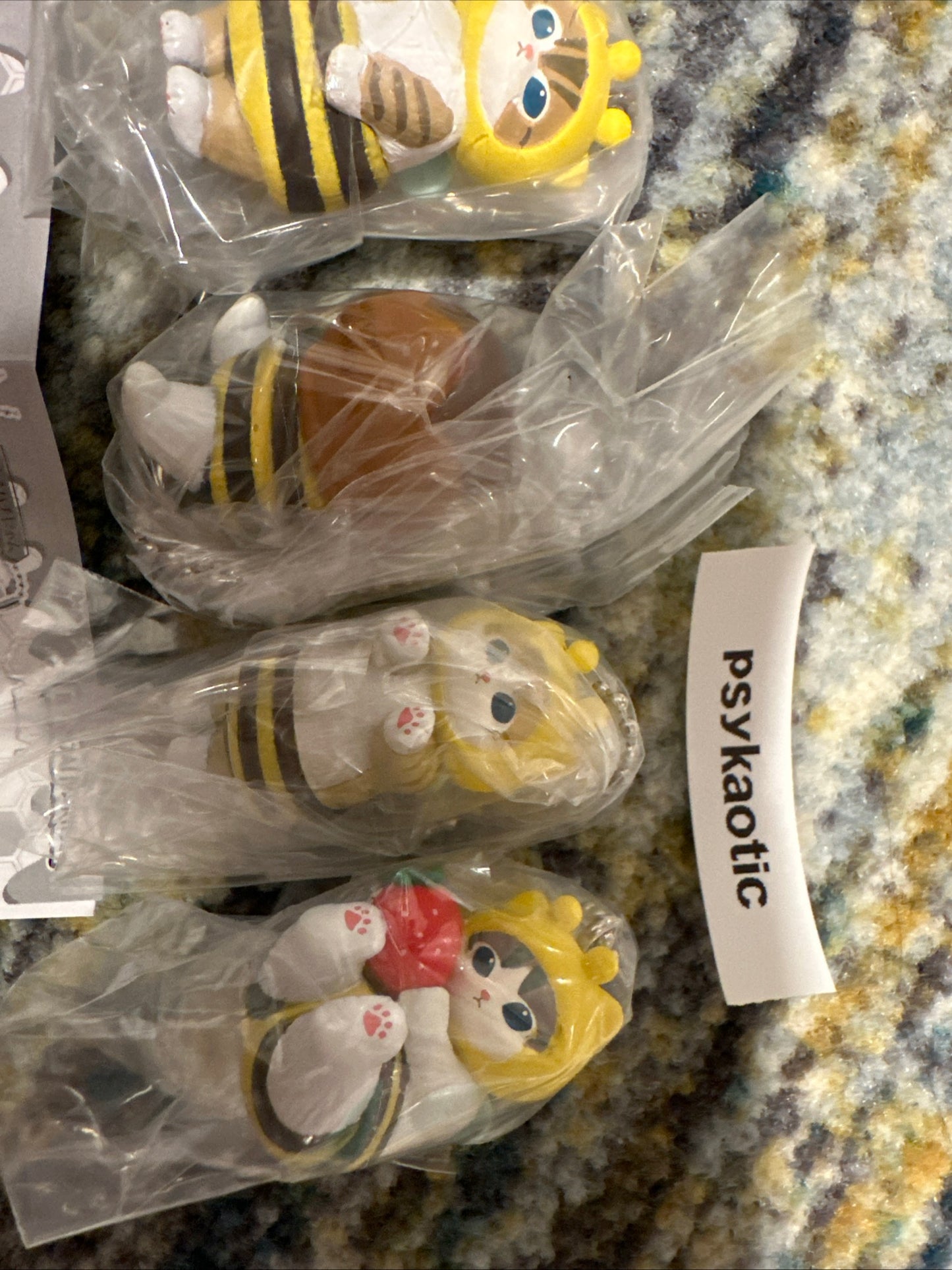 Gashapon Bandai Mofusand Bee Kitty Swing Charm Capsule Toy Full Set Of 5